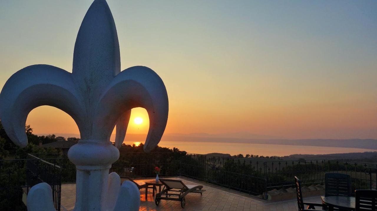I Gigli Del Belvedere Монтефиасконе Екстериор снимка